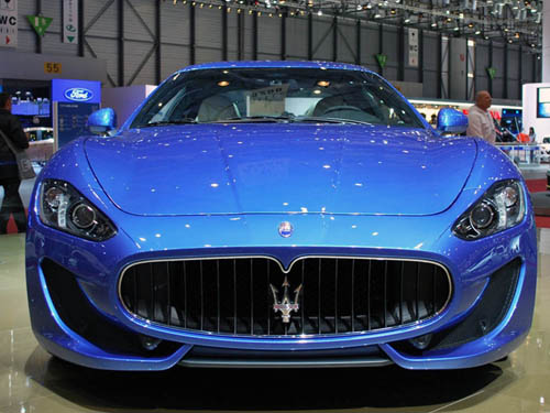 玛莎拉蒂跑车和保时捷跑车哪个好,最便宜的玛莎拉蒂跑车多少钱