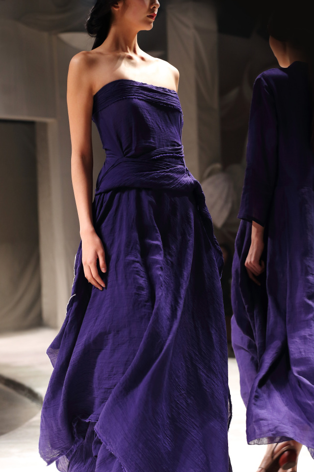 误入凡尘的时装秀,穿越到古代时装表演