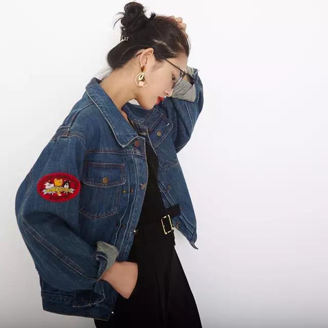 牛仔外套帅气洒脱又不失文艺,很有气质的牛仔外套