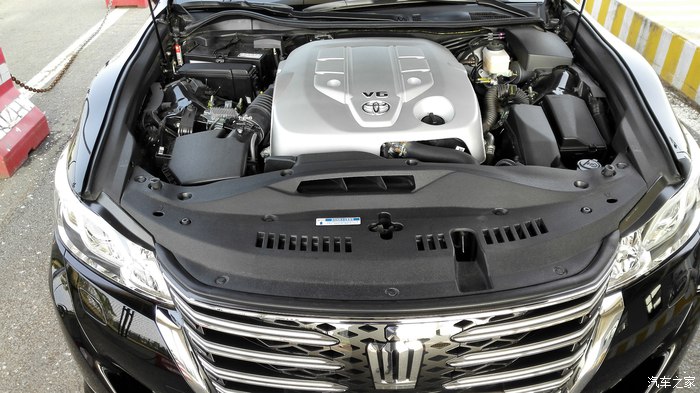 舒适又有档次的车,12代皇冠2.5lv6驾驶感受