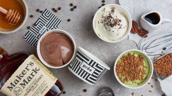 天气这么热还不来个清爽的冰淇淋,这么热的天唯有冰淇淋不可辜负