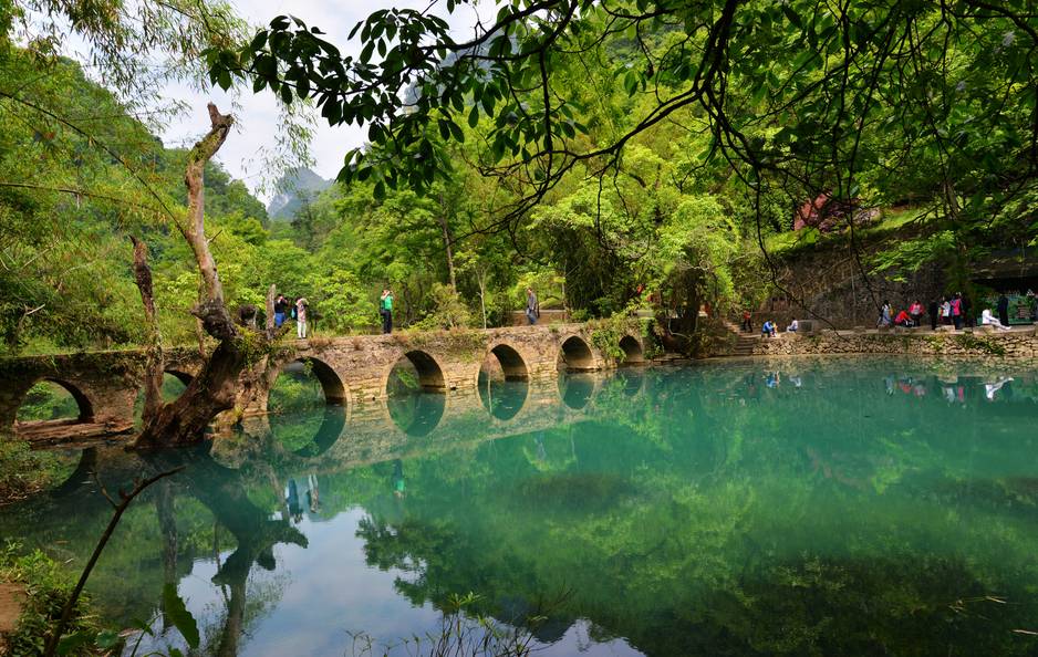 资讯丨“清凉大礼包”送到广西，去贵州享受23℃的夏天，过路费门票统统半价！