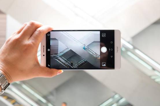 手机各种屏幕材质的区别,手机屏幕哪种材质的好点