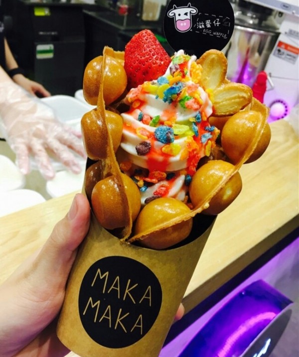 天气这么热还不来个清爽的冰淇淋,这么热的天唯有冰淇淋不可辜负