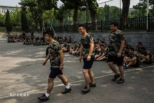 校园又闻军训声：大连银行新员工军训花絮