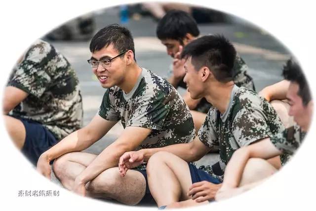 校园又闻军训声：大连银行新员工军训花絮