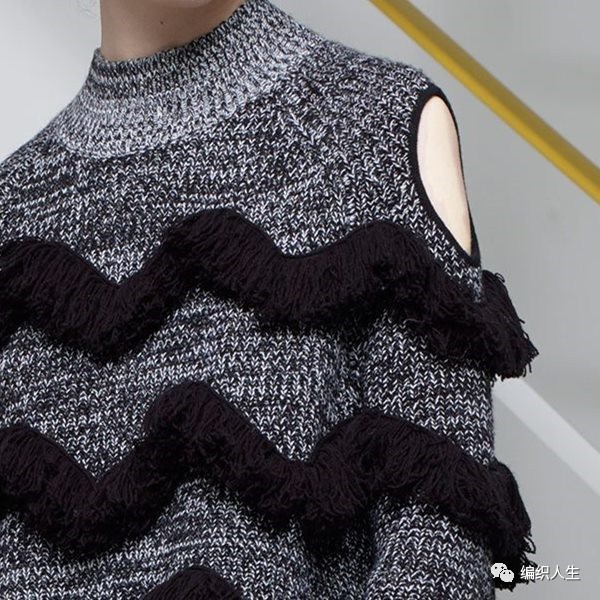 毛衣破洞风,毛衣今年最流行十款毛衣