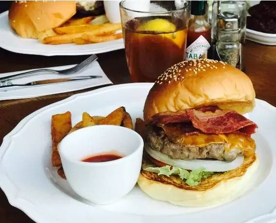 给你一份肯德基的美食,南宁巨无霸汉堡