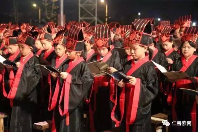 威虎山雪村入选中国最美村镇50强,全国最美县城评选结果