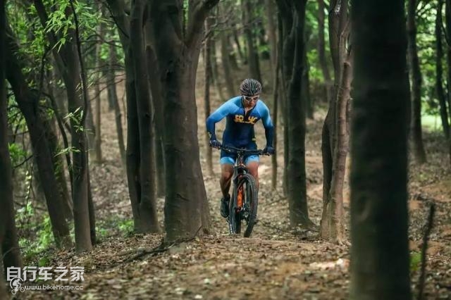 喜德盛山地车最轻量版,超轻自行车《喜德盛》