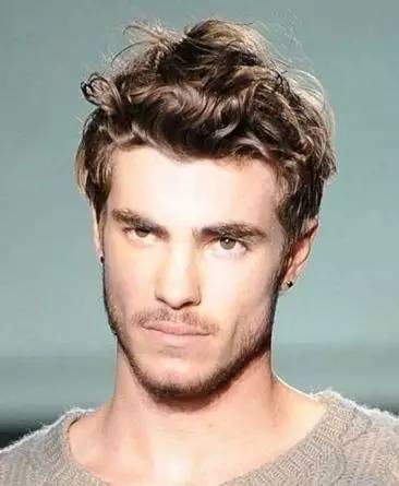 什么发型可以扛住颜值,什么发型可以保持久一点