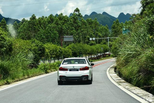 未来宝马五系,宝马5系528li更换液晶仪表盘