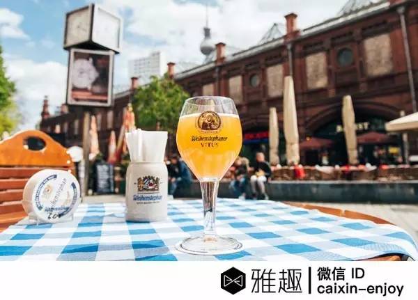 在凯宾斯基下面喝得起啤酒，不等于在上面开得起房｜雅趣