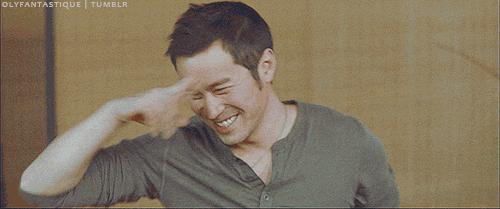 不用美白你也可以白成一道光,显白不化妆也能涂的口红