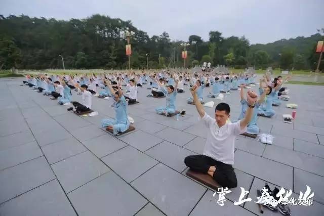 尘世喧嚣寻一方净土,雪窦寺禅修之旅