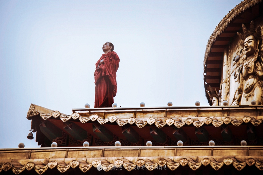 拉卜楞寺西藏,甘南拉卜楞寺离拉萨远吗