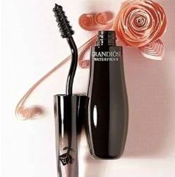 日本美容杂志《美的》评选:2017上半年最值得买的护肤品和彩妆,从平价到贵妇品牌都有