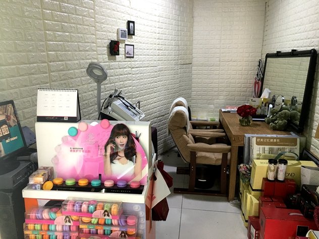 前兰瑟美导开店：没有我卖不出去的彩妆