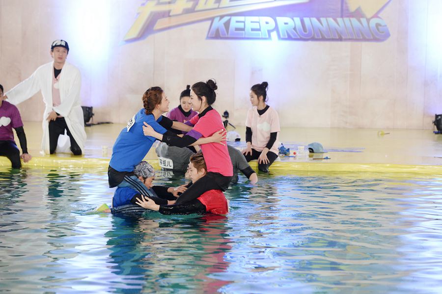 奔跑吧第八期现场直播回放,奔跑吧第八期录制