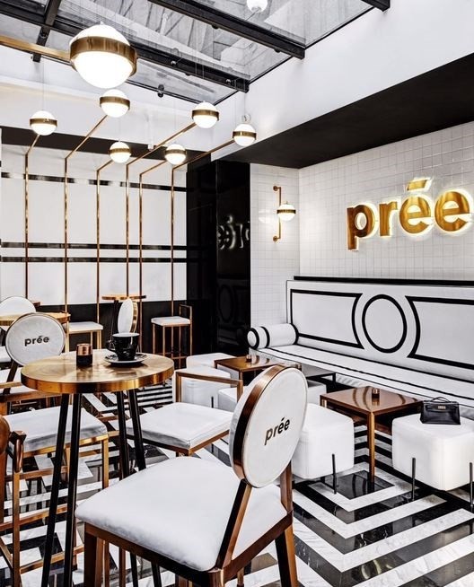 天气这么热还不来个清爽的冰淇淋,这么热的天唯有冰淇淋不可辜负