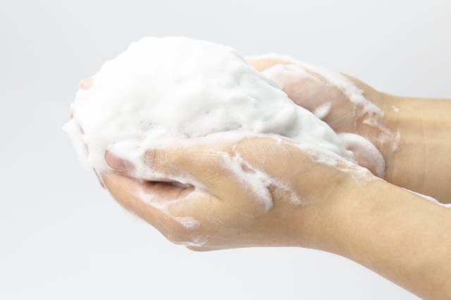 风特别大的洗面奶,很好用的洁面皂