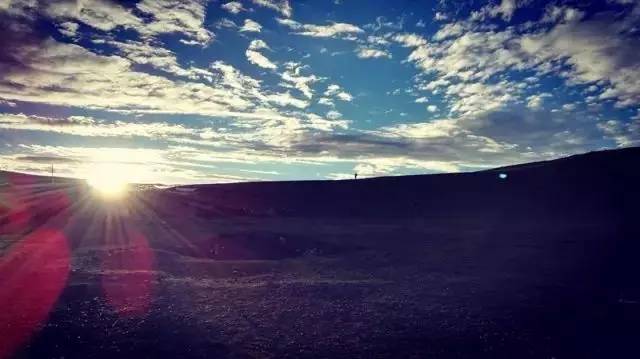 这片高天厚土之上,“那曲精神”蓬勃生长!