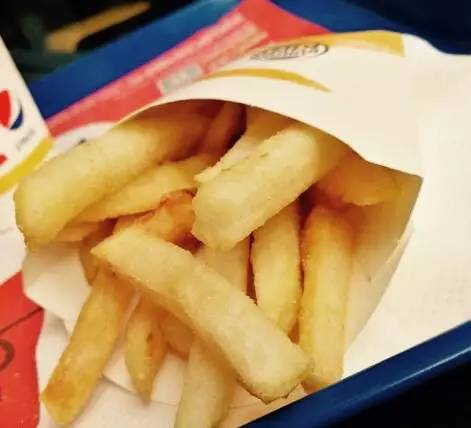 给你一份肯德基的美食,南宁巨无霸汉堡