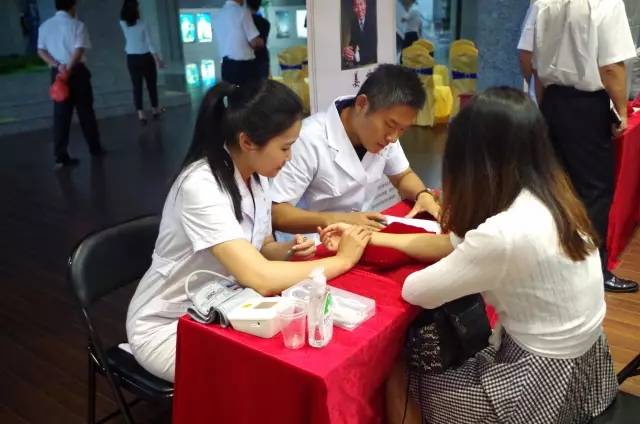 「国医·资讯」我校深圳坪山国医堂授牌暨北中医知名专家社区巡诊启动仪式隆重举行