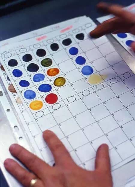 爱马仕丝巾一个花型独一无二吗,一条爱马仕丝巾多少钱