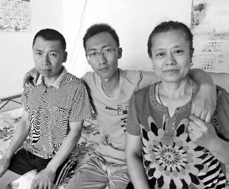 好好学习还不够他要做家里真正的顶梁柱