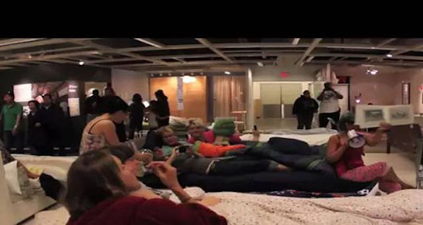 涓浗浜哄湪澶栧浗閰掑簵浜嬩欢,瀹滃涓轰粈涔堥偅涔堝浜哄湪閲岄潰鐫¤