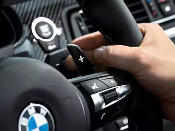 汽车上出现的那些反人类设计~设计湿也是让人服了