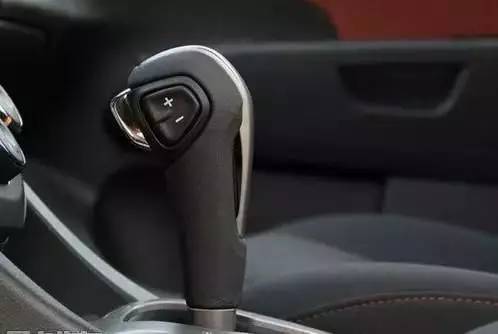 汽车上出现的那些反人类设计~设计湿也是让人服了