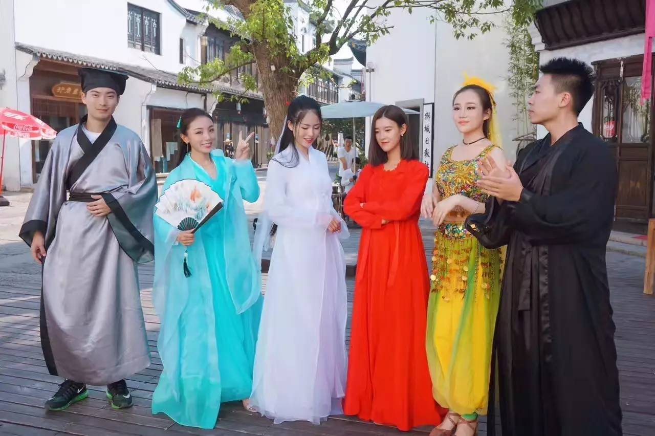 竟然疯玩成这样……还讲不讲规矩!