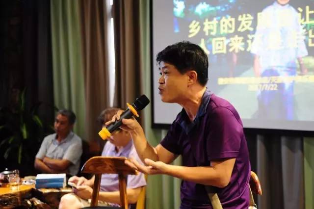 做个没感情有情怀的人,有情怀的人和没情怀的人