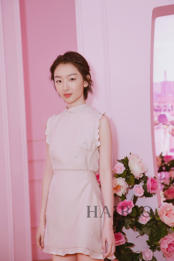 眼妆教程日常化妆显大不贴睫毛,眼妆上下画法