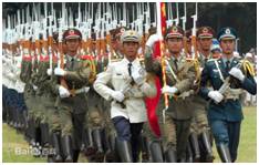 军装演变中国,80年代的军装是什么款式