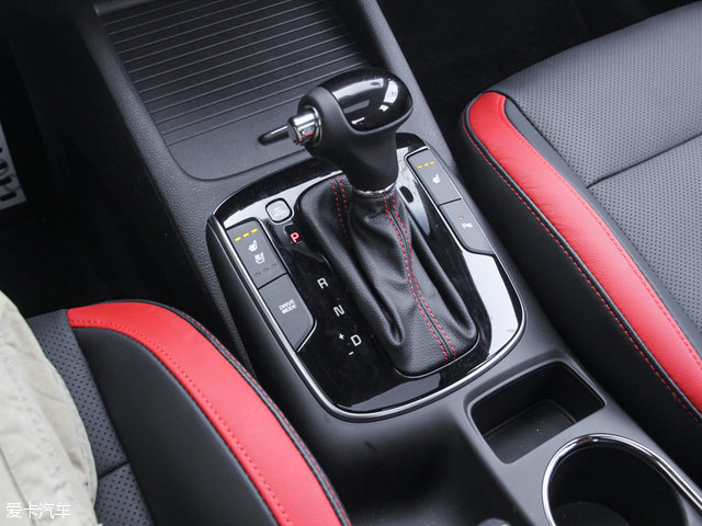 起亚k3和雪佛兰科鲁兹哪个好一点,全新起亚k3价格及图片