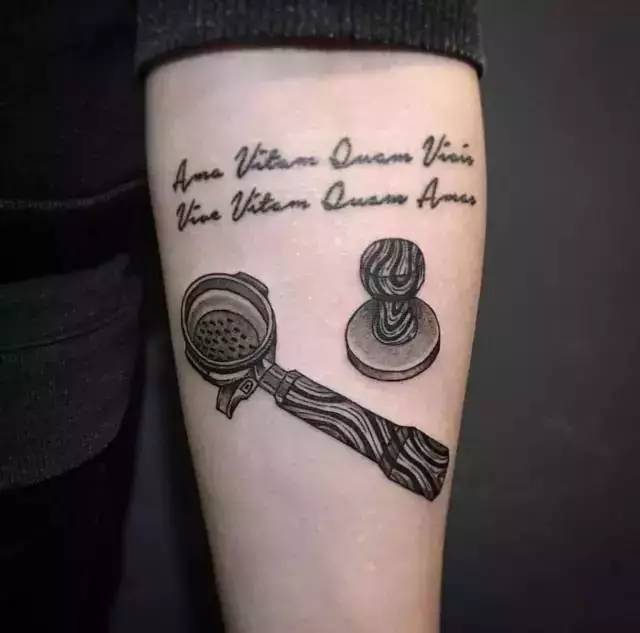 简单分析星巴克和costa之间的差异,costa咖啡门店为啥比星巴克少