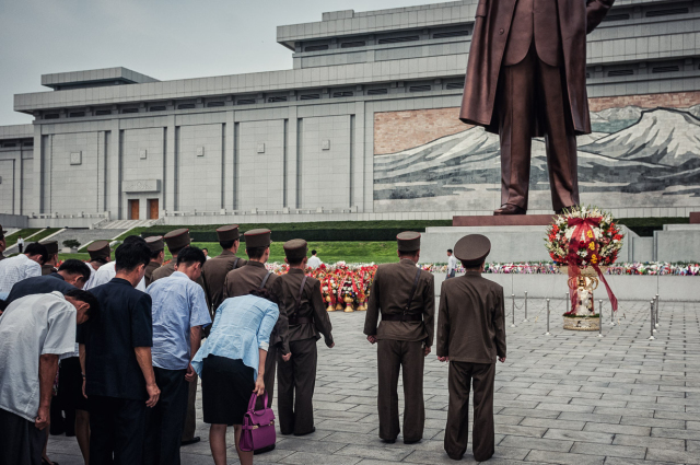 去国外火车旅行最美十条线路,当火车路过湖北省山区