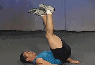 跑步机如何避免伤膝盖,跑步机爬坡走伤膝盖吗