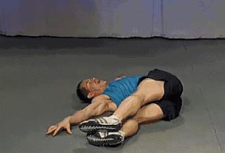 跑步机如何避免伤膝盖,跑步机爬坡走伤膝盖吗