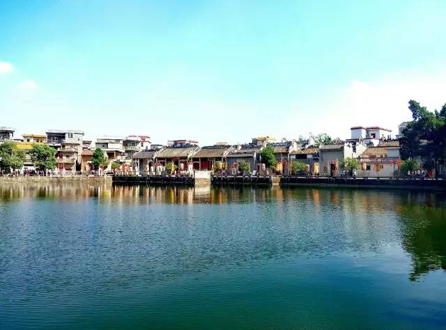 威虎山雪村入选中国最美村镇50强,全国最美县城评选结果