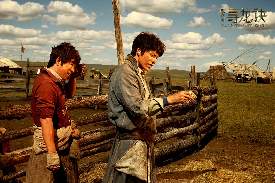 买IP已经不足以保证安全了，有的公司都买下作家本人|封面报道