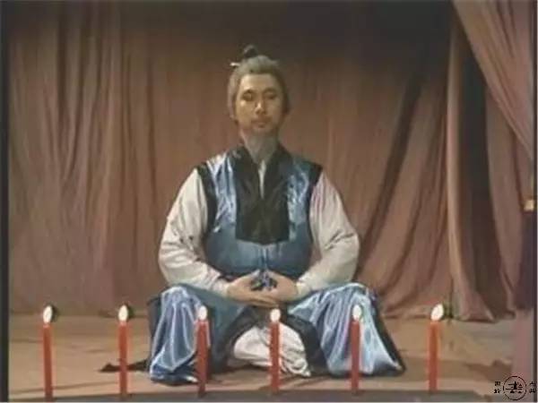 金庸古龙笔下人物名字,金庸小说人物内涵名字大全