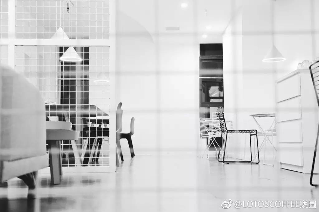 盛夏时光，相遇在菱角湖街角的北欧冷情咖啡店