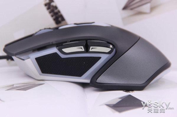 幻彩RGB全面升级雷柏V302电竞游戏鼠标评测