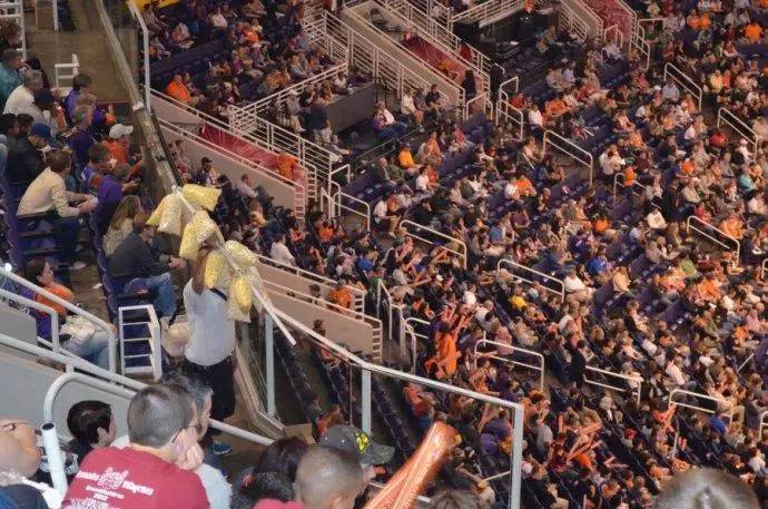 去nba看一场篮球大概准备多少钱,去nba各球队看比赛要多少钱