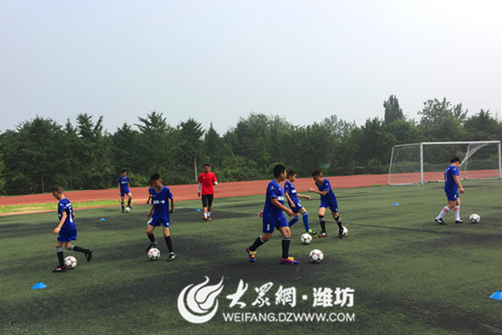 潍坊青少年排球夏令营,2023年青岛市青少年足球夏令营