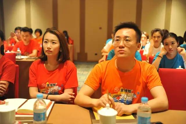 竟然疯玩成这样……还讲不讲规矩!